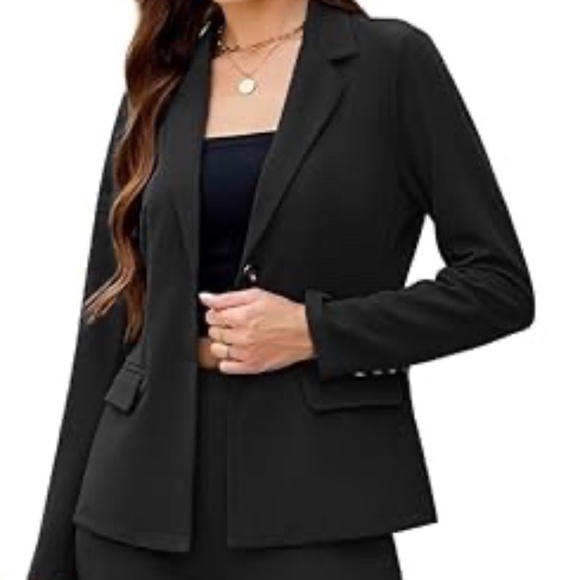 Agenlulu 2 piece Business Suit - Picture 1 of 6